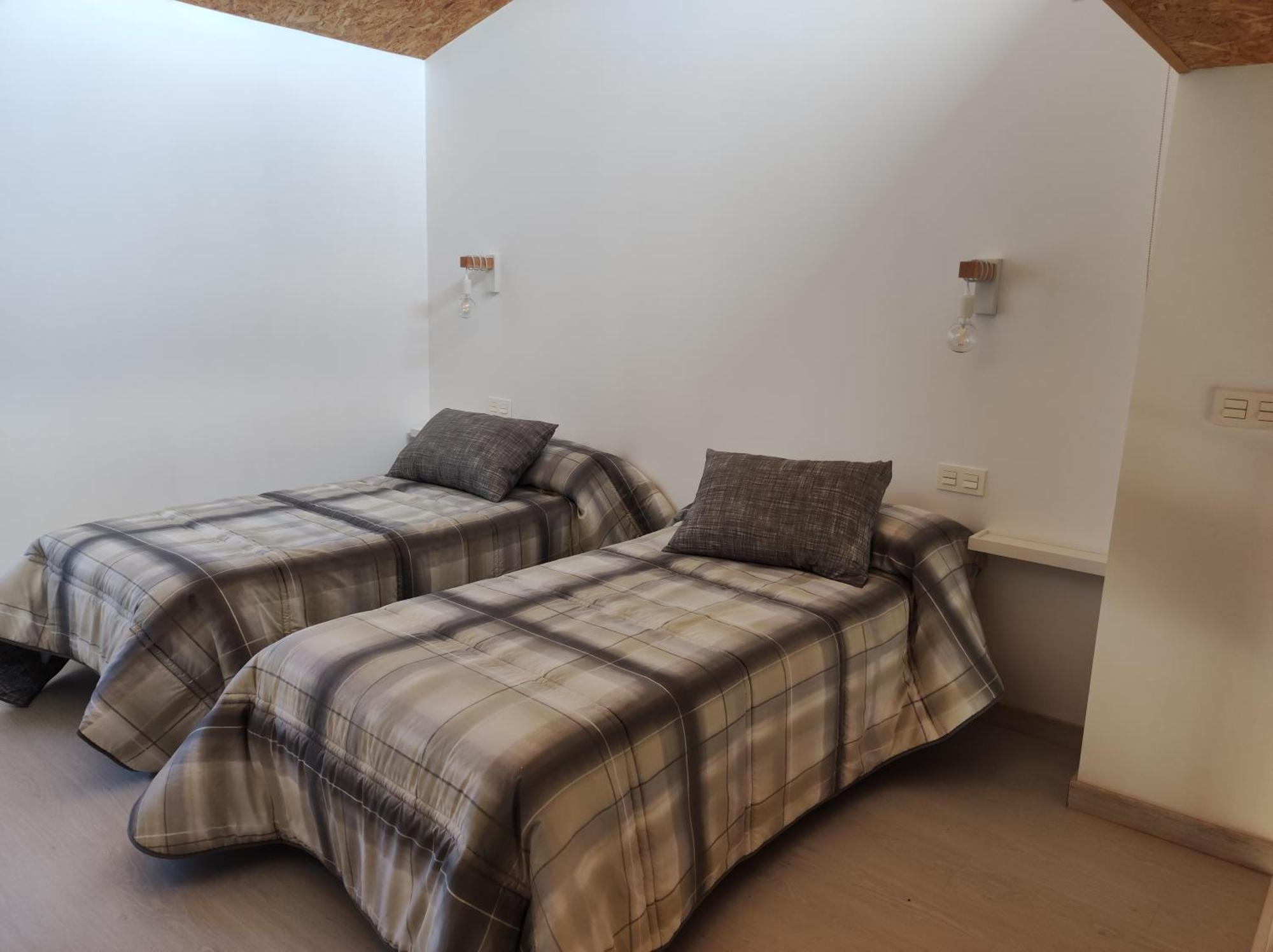 Vuelve Apartamentos Fuente de Cantos Bagian luar foto