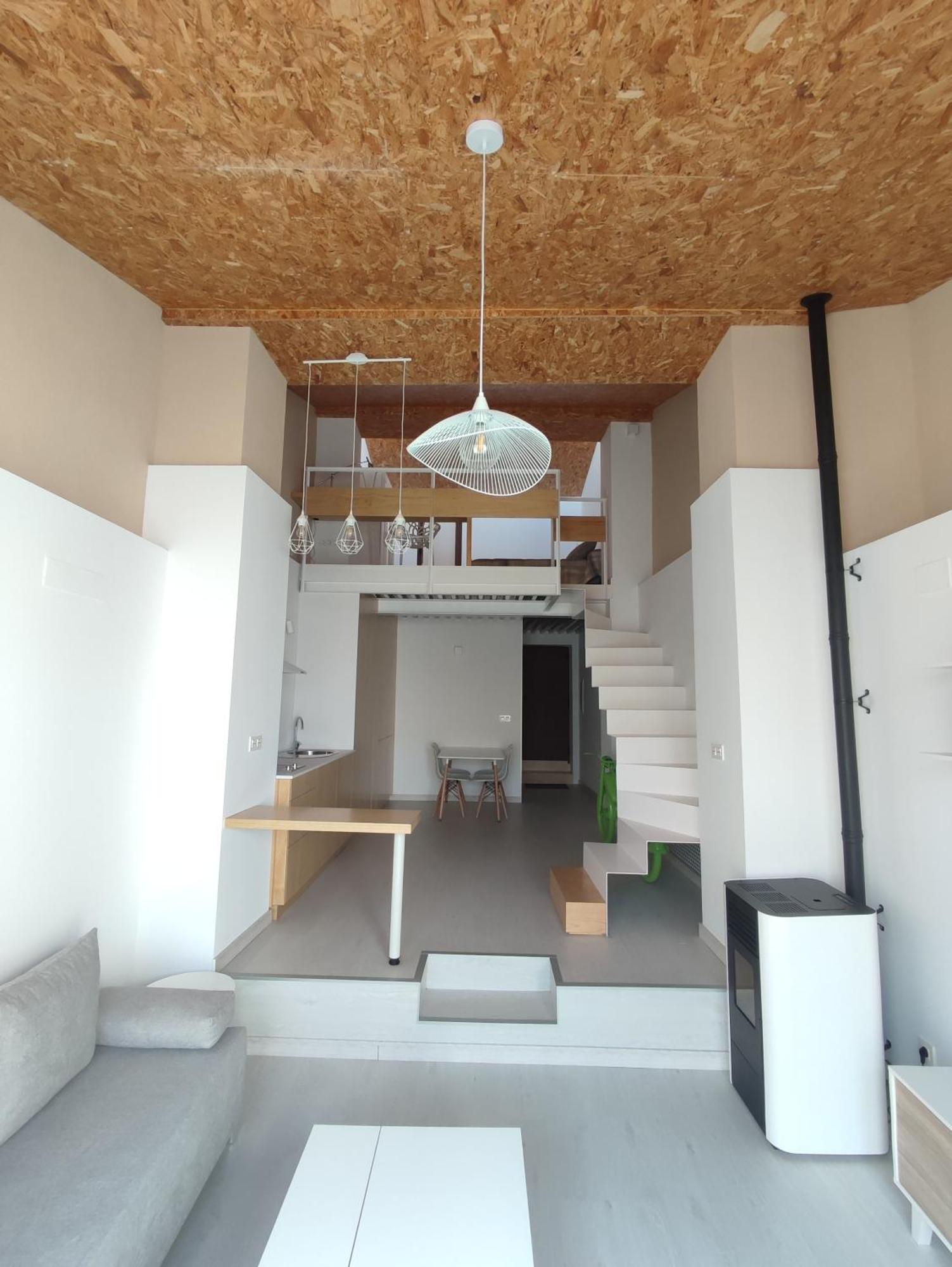 Vuelve Apartamentos Fuente de Cantos Bagian luar foto